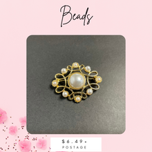 Load image into Gallery viewer, Elegant Brooches
