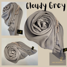 Load image into Gallery viewer, Solid Colour Creep Chiffon Shawl ( Hijab and Scarf)
